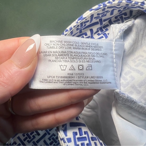 The Limited Royal Tiles Blue White Women's 10 Chino Cotton Shorts Summer Cottage - Picture 9 of 10